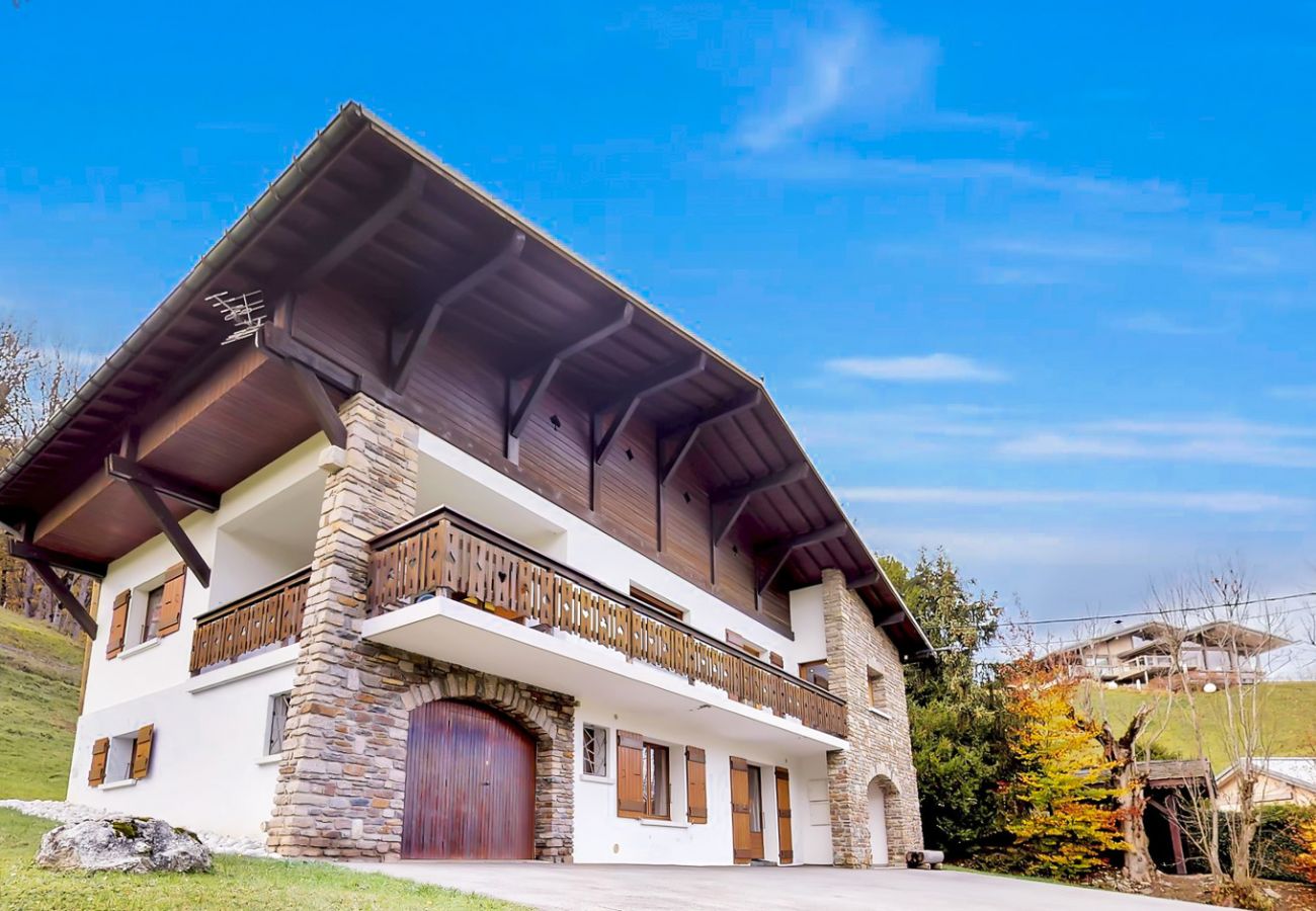 Chalet in Megève - Chalet Orchidée Megève sur les pistes