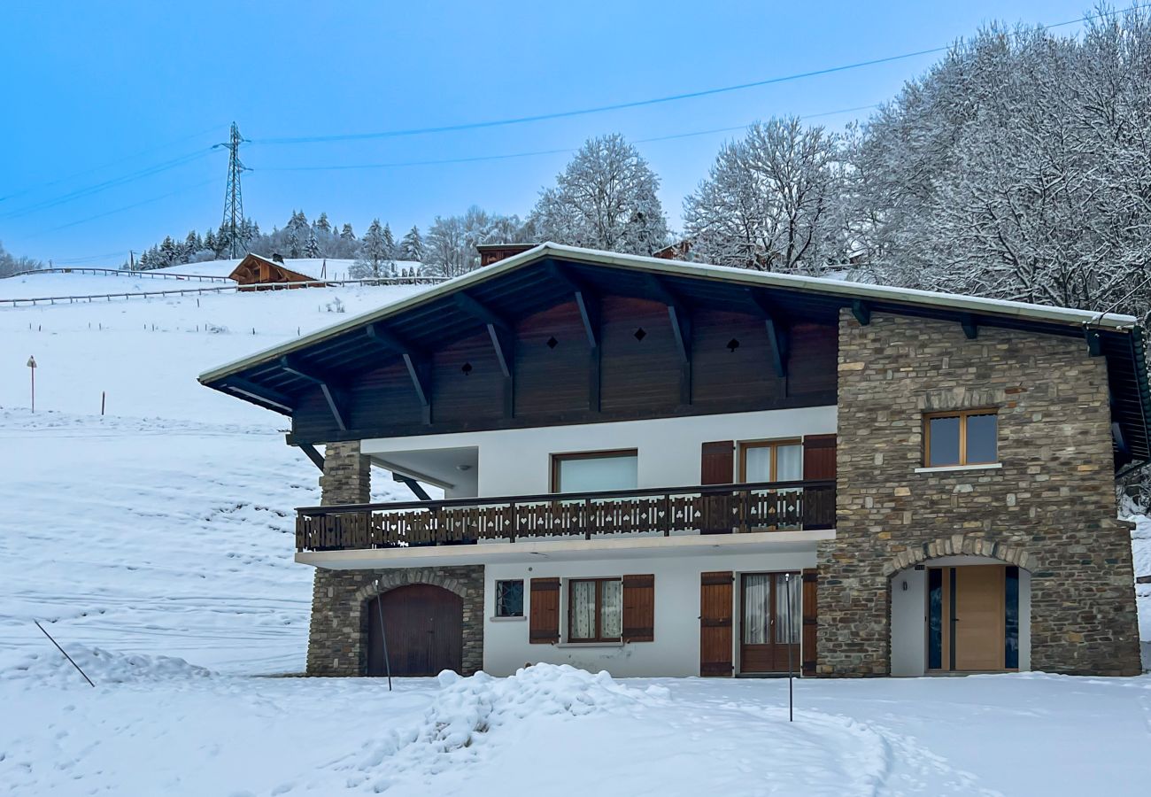 Chalet in Megève - Chalet Orchidée Megève sur les pistes