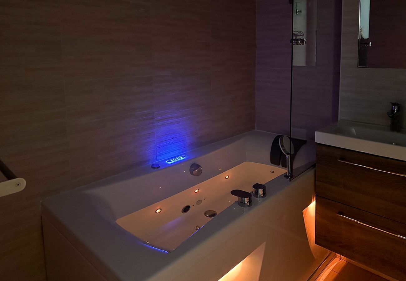 Studio in Annecy - Adults Only jacuzzi vieille ville