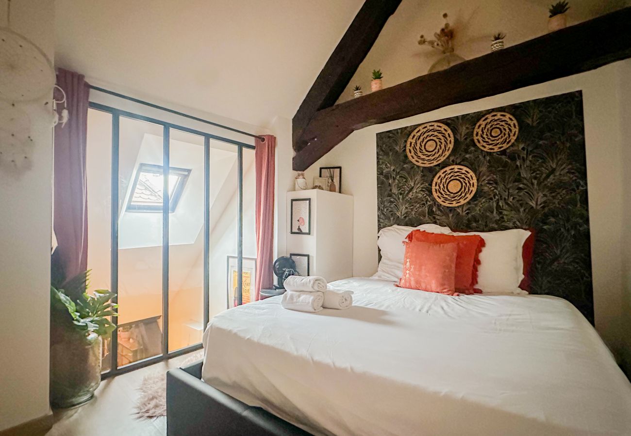 Apartment in Annecy - Casa Jungle loft rue du Paquier